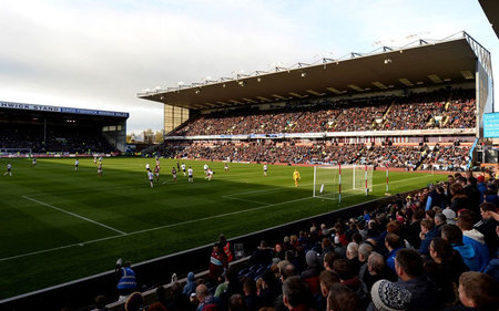 区的孤立事 区的孤立事